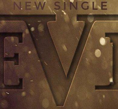 Deever Single